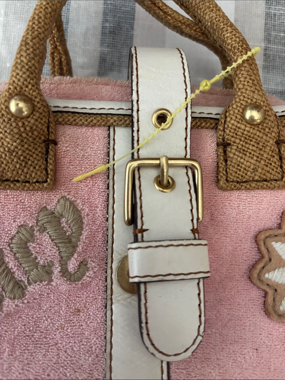 Vintage Pink Juicy Couture Makeup/Toiletry Bag - Picture 2 of 7